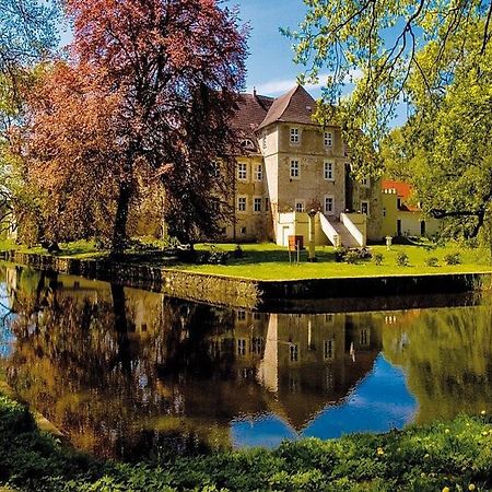 Hotel Wasserschloss Mellenthin Экстерьер фото