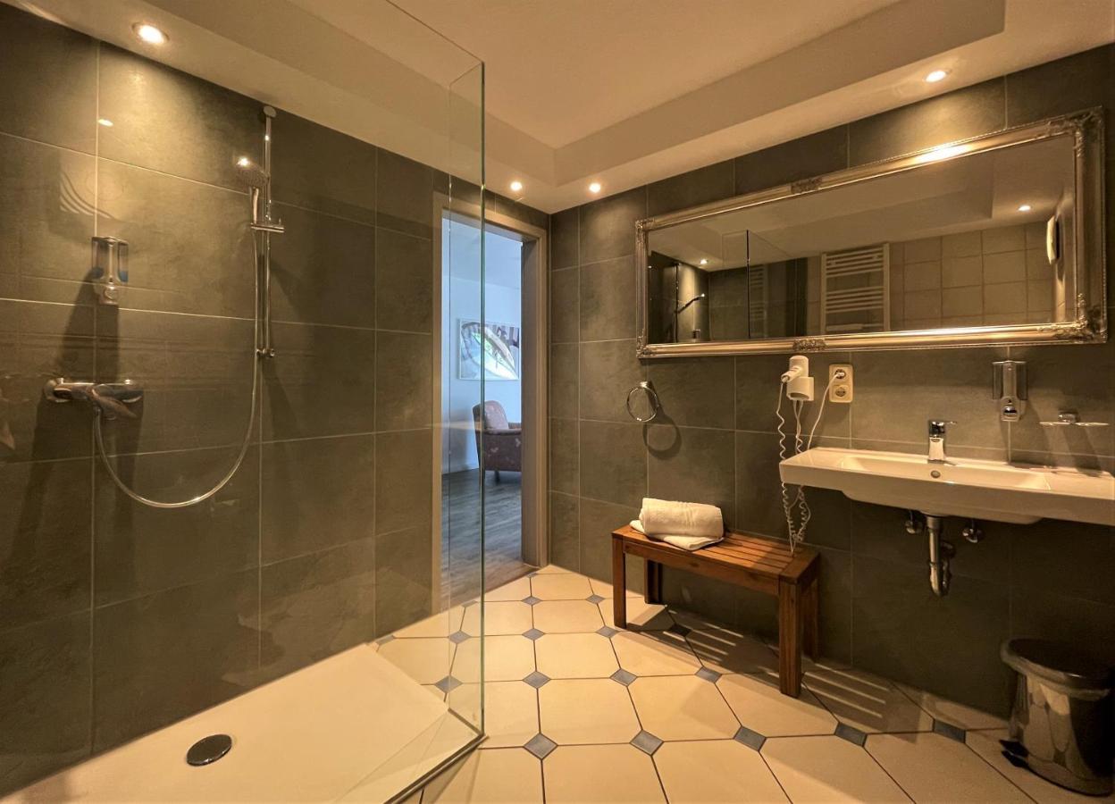 Hotel Wasserschloss Mellenthin Экстерьер фото